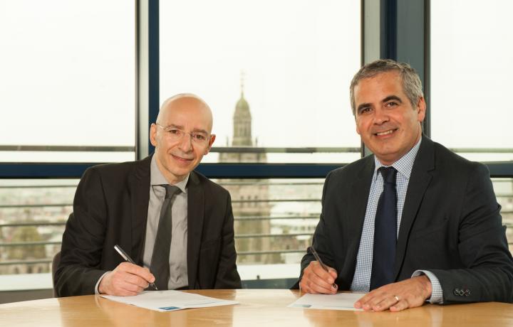 Collaboration: Professor Alex Duffy (l) and Paul Feely