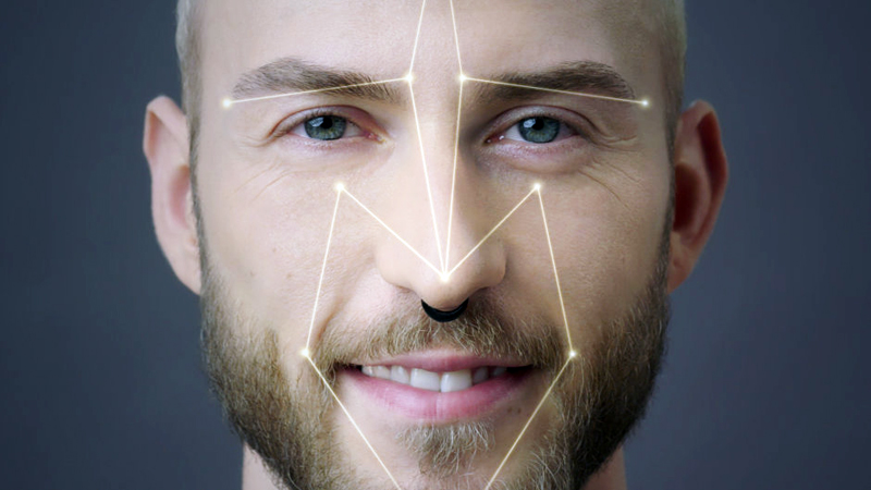 It's you: 940 nm light sources can now be used, improving facial recognition.
