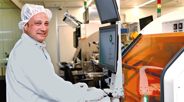 Irv Stein, VP of Jabil Optics, in the new R&D facility in Halfa.