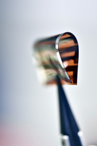 Thin film chalcogenide device.