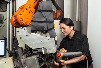 Direct weld measurement for seat rails increases manufacturing efficiency.