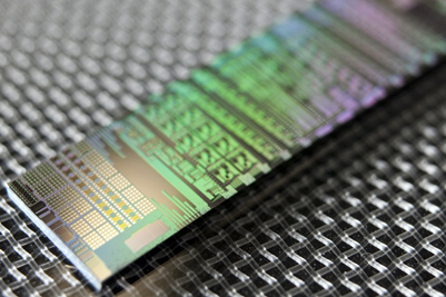Quantum key: an optical communication chip.
