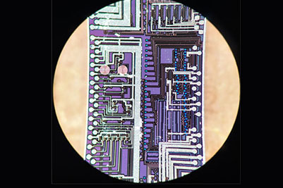 A novel silicon photonic chip can generate and interfere 