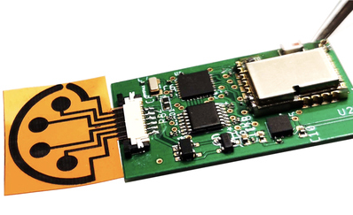 The sensor can wirelessly transmit data to the user's cell phone via Bluetooth.