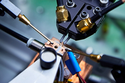 QKD chip under test at Toshiba’s Cambridge Research Lab.