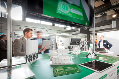 IKV presents potential and added value of IT and material-networked production.