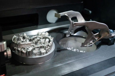 The whole tooth: four plates can be printed in one piece.