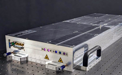 The compact single-cavity dual-comb laser system.