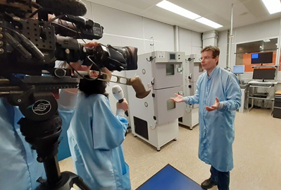 Dutch TV interviews Smart’s CEO Johan Feenstra on the European Chips Act.