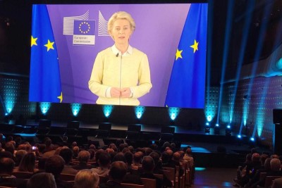 More chips, please: Ursula von der Leyen.