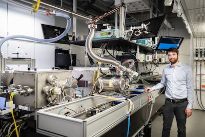 EUV source developed by Robert Klas (pictured) fits on a single lab bench.