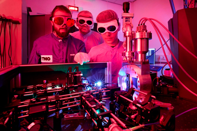 Optimized network node for “quantum internet of the future”. Click for info.