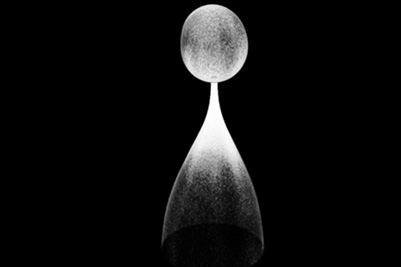 3D X-ray microtomography reveals internal geometry of deformed microsphere.