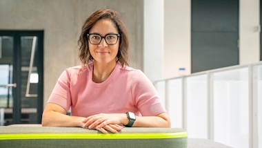 Bone machinist: Berna Özkale Edelmann