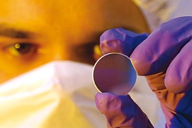 Chirped multilayer mirrors