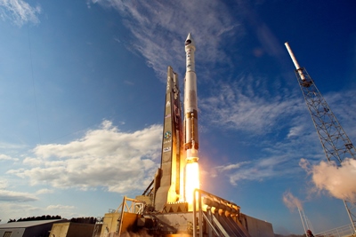 GEO-2 blasts off in Florida