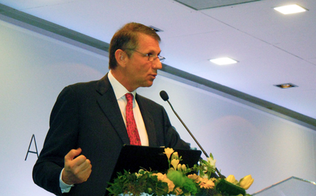 Giorgio Anania: Invest In Photonics 2014 Chairman.