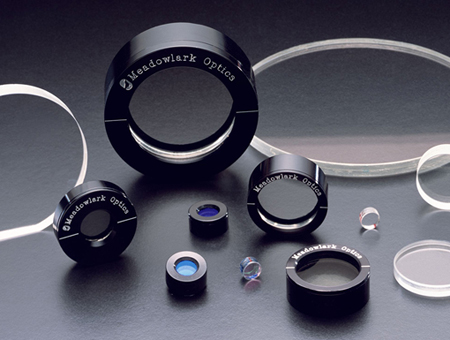 Meadowlark manufactures a variety of polarisation optics.
