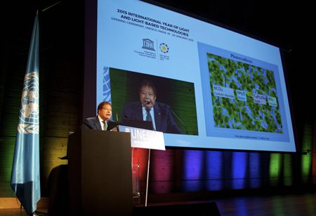 Professor Ahmed Zewail, Professor of both chemistry and physics at Caltech.