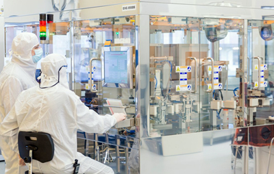 Research hub: one of Leti's cleanrooms in Grenoble.