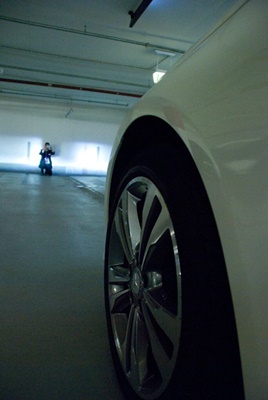 Adaptive headlamp automatically eliminates glare