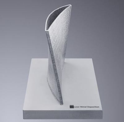 Versatile: Additive manufacturing with LMD.