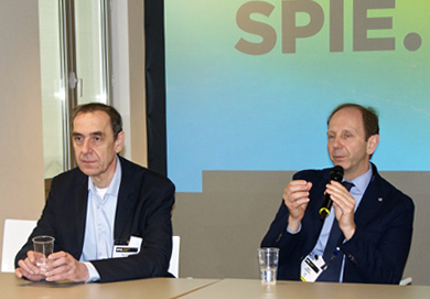 Wolfgang Templ, of Alcatel-Lucent Bell Labs (l) and Marco Romagnoli, of CNIT.