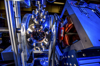 X-ray source: where electrons and laser beam collide