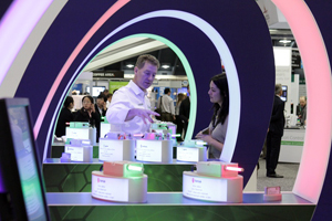 Laser Quantum exhibiting at Photonics West in 2017.